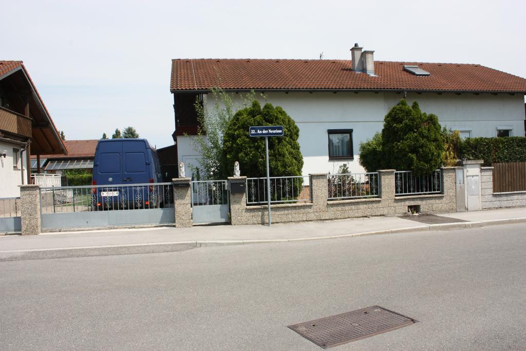 Haus Zum Wohlfuehlen Villa Wien Exteriör bild